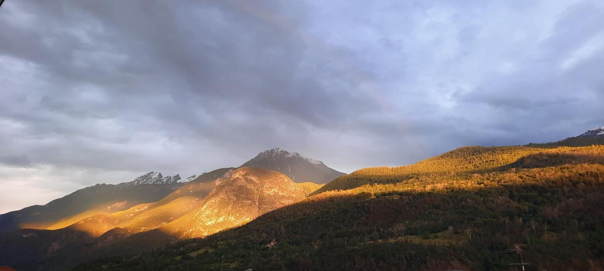 A Casa Di Vera - Vivi La Tua Valle D'Aosta Nus Extérieur photo